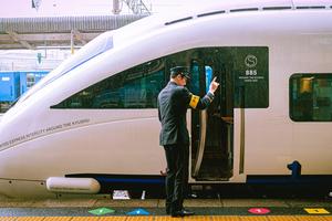 Go all aboard with confidence using our guide to Japanese rail journeys that get your engines running